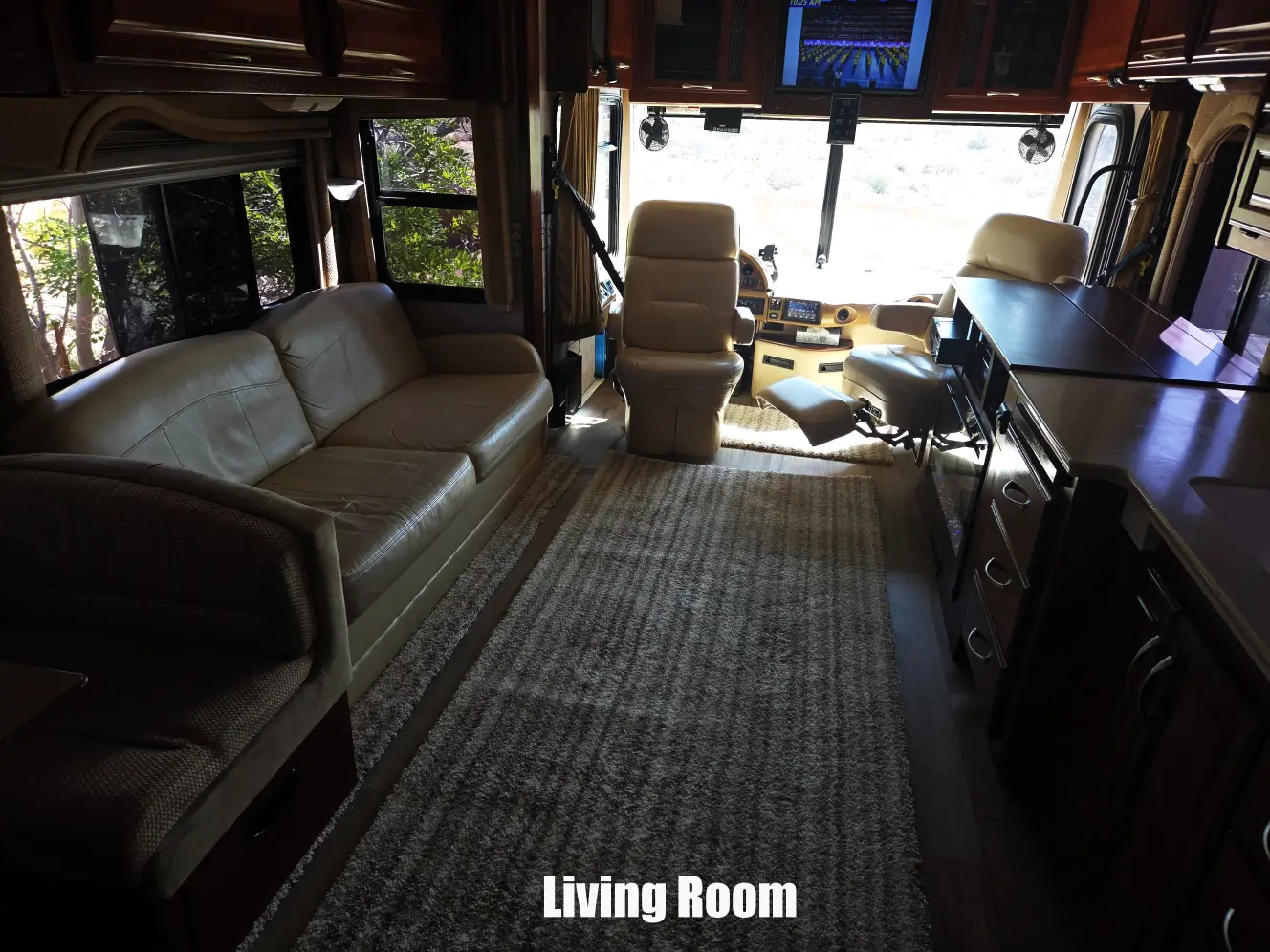 Used 2007 Fleetwood Discovery 39V