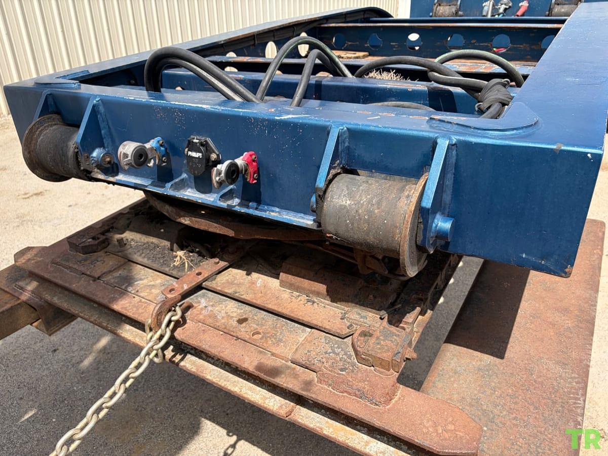 Used 2008 Cozad 28 Ft x 10 In Equipment Trailer
