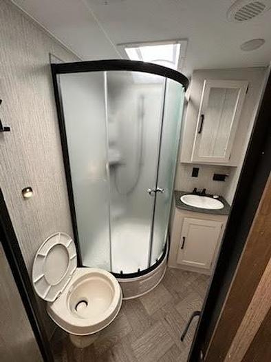 Used 2022 Palomino Puma 32BHQS