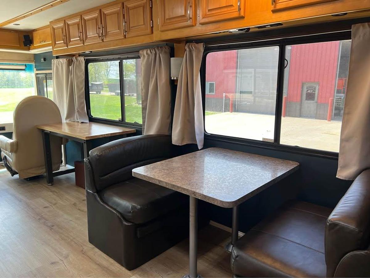 Used 2000 Beaver Contessa Class A Diesel Motorhome