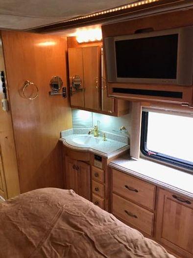 Used 2005 Monaco Executive 40PBT