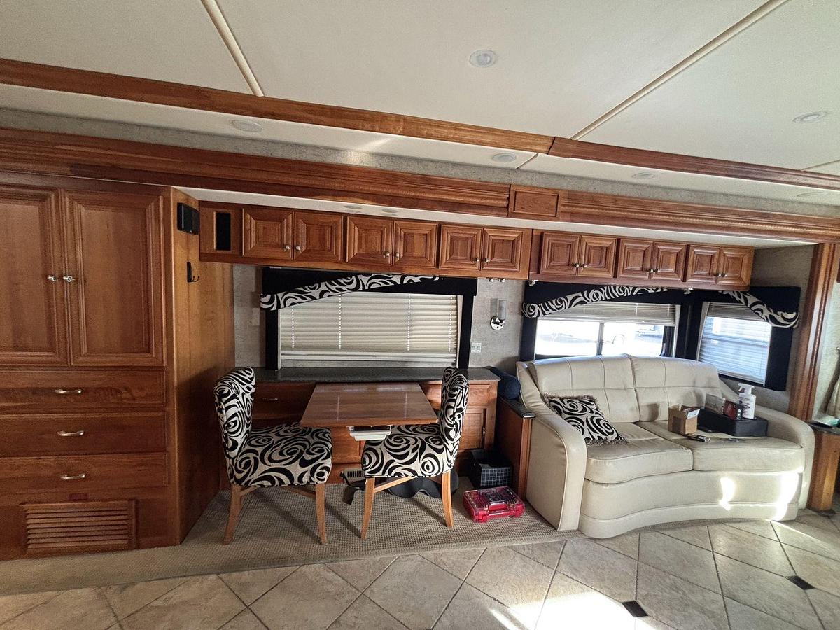Used 2008 Fleetwood Revolution LE 40R Class A Diesel Motorhome