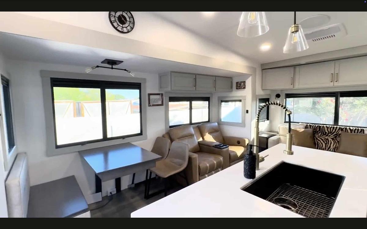 Used 2024 Brinkley Z3100