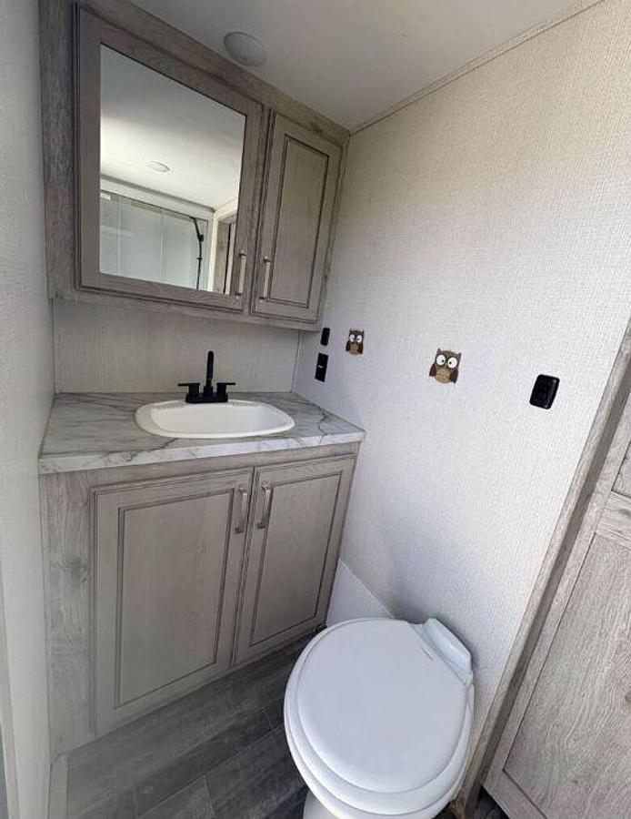 Used 2022 Keystone Avalanche 390D Fifth Wheel