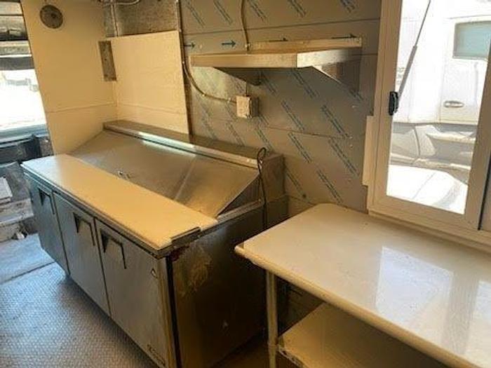 Used 1999 Freightliner Food Truck