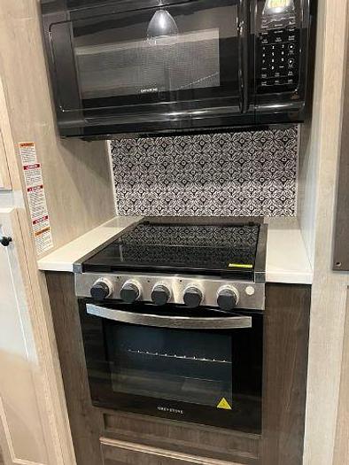 Used 2022 Forest River Cardinal LE 377MBLE