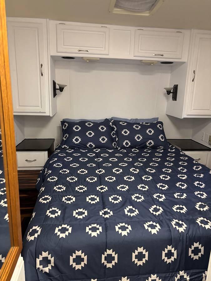 Used 1996 Holiday Rambler Endeavor LE