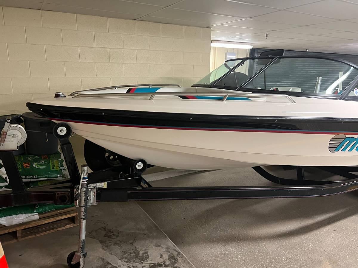 Used 1998 Malibu Response LX Ski Boat