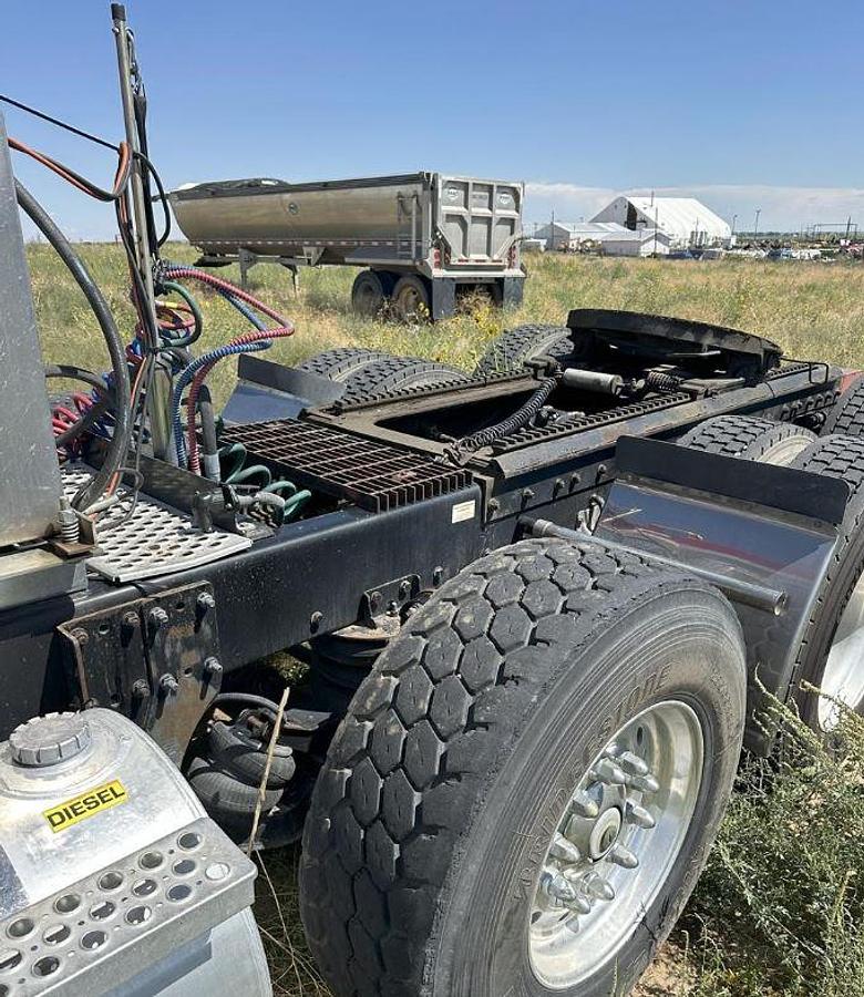 Used 2016 KENWORTH T880
