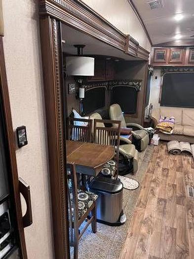 Used 2016 Jayco Pinnacle