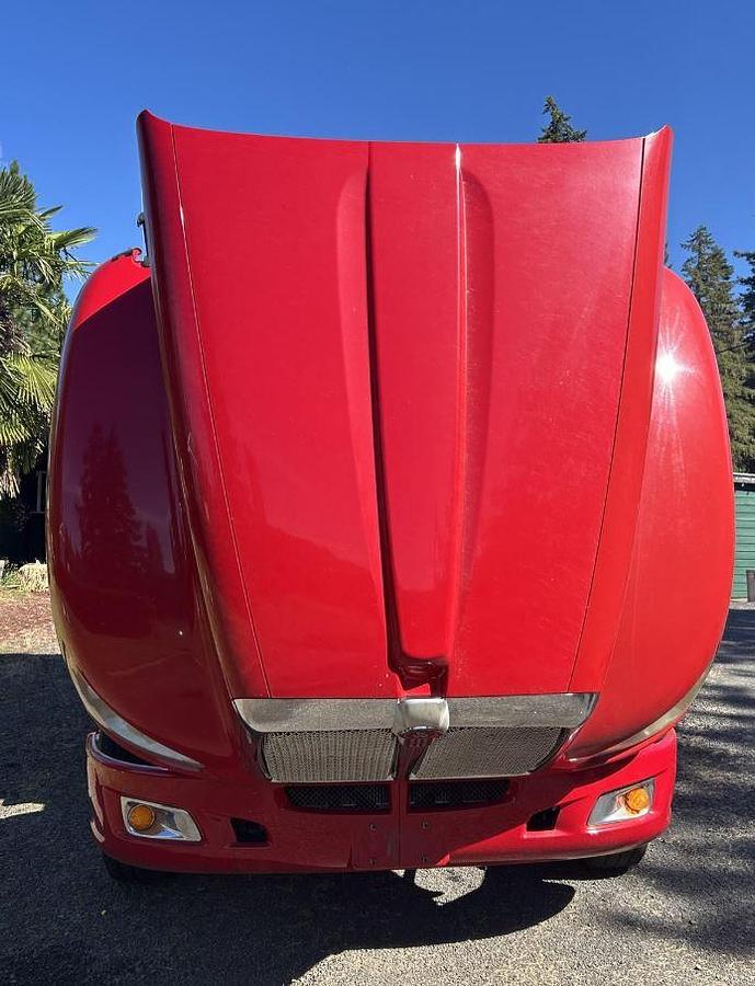 Used 2014 KENWORTH T660 Conventional Sleepe Semi