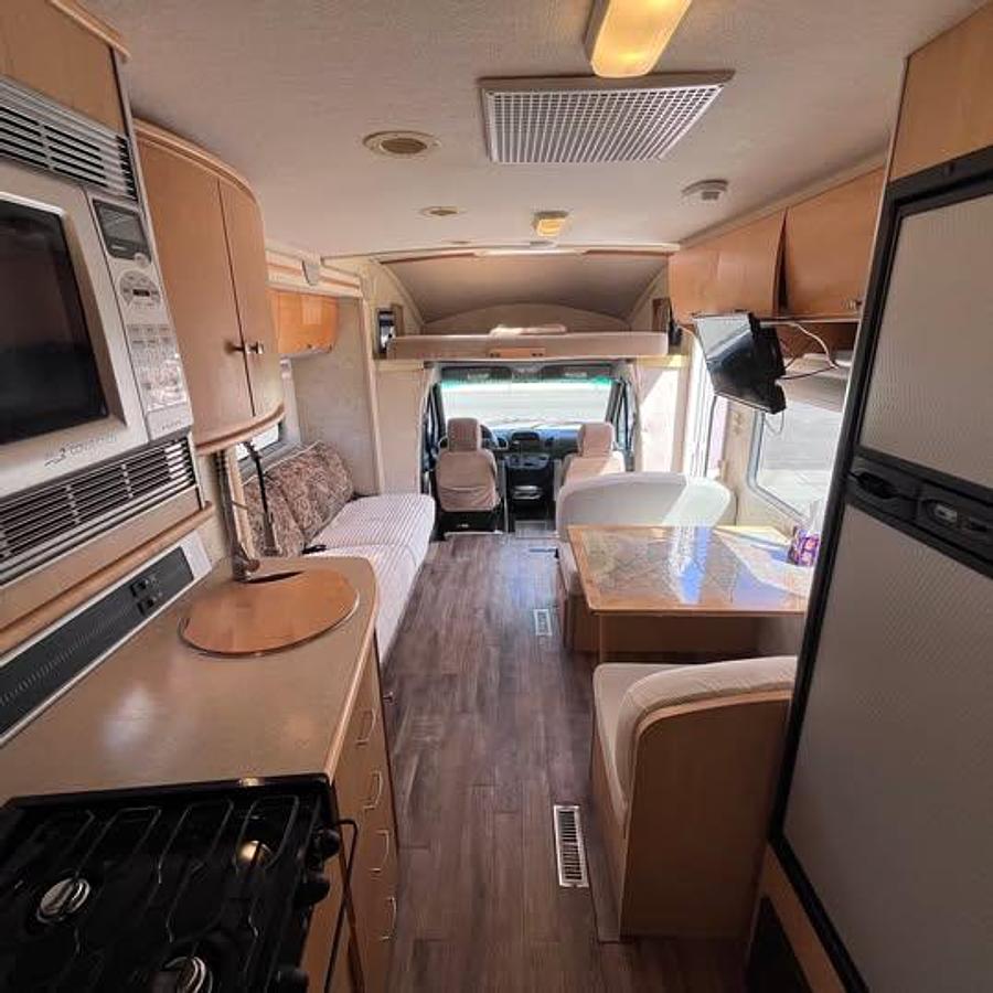 Used 2006 Winnebago Sprinter Navion Itasca Rv