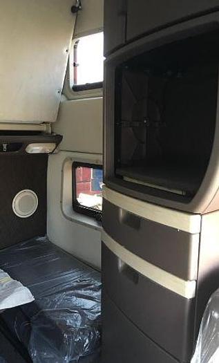 Used 2016 Volvo VNL42T780