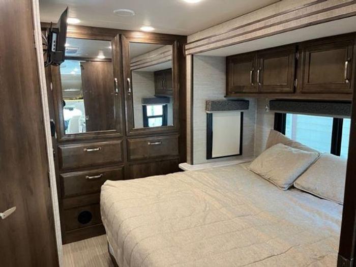 Used 2022 Entegra Esteem 27U