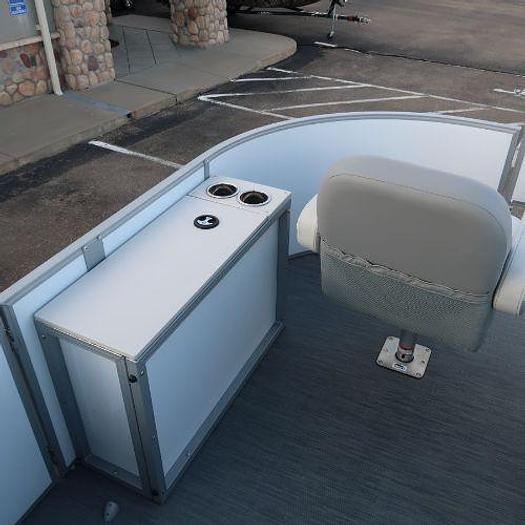 Used 2024 Lowe SF214 Pontoon