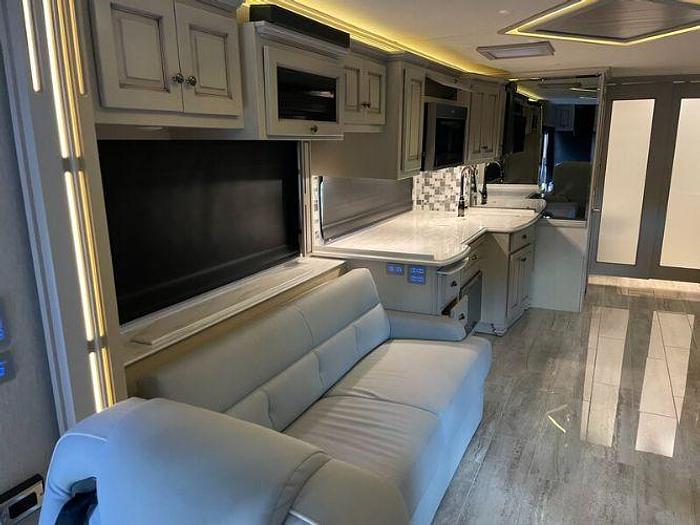 Used 2022 Newmar Dutch Star 4369