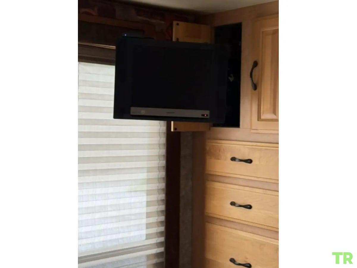 Used 2006 Coachmen Sportscoach Encore 40TS
