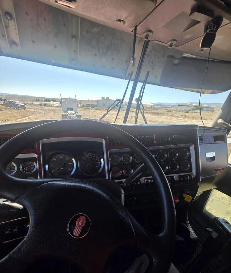 Used 2007 Kenworth W900B