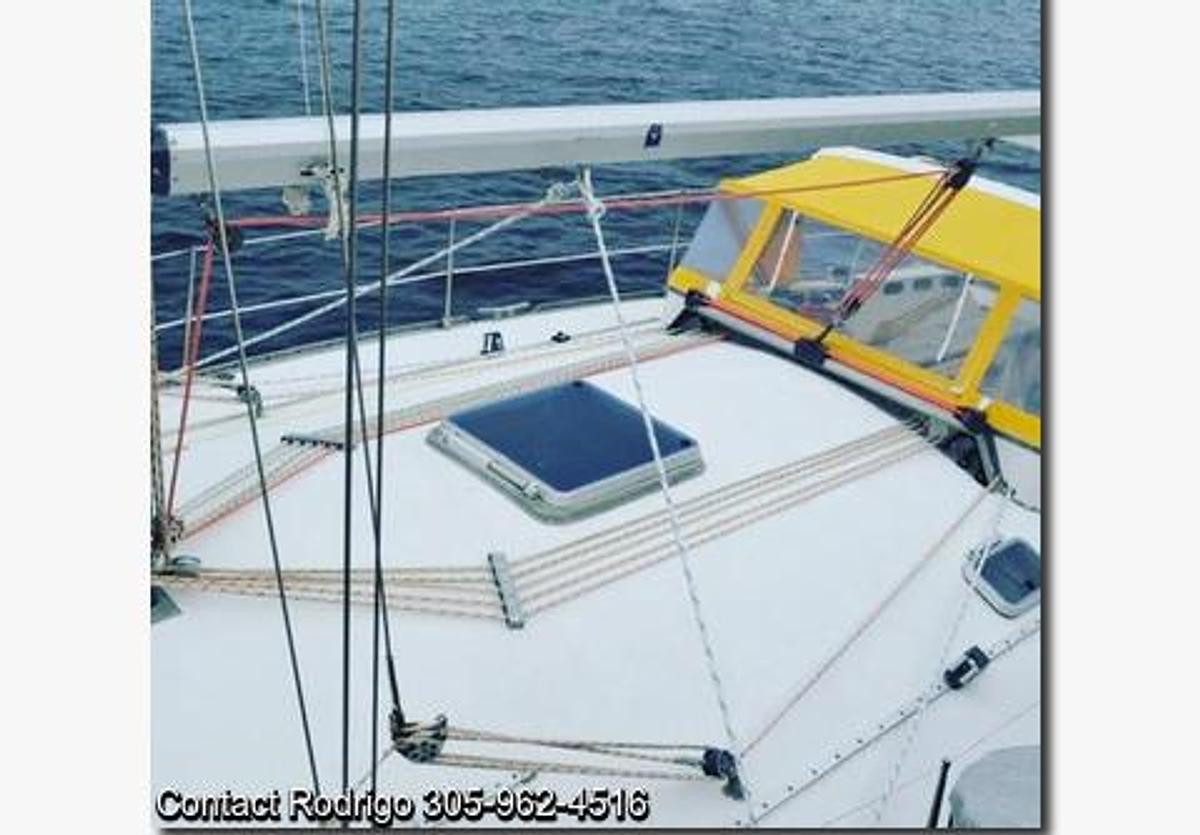 Used 1984 39' 6" Navalu Racer Cruiser Swing Keel