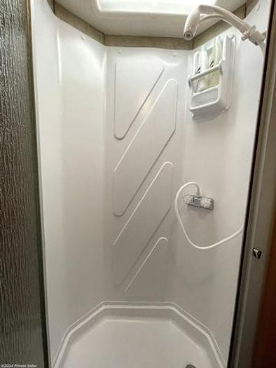 Used 2016 Fleetwood Flair 26E