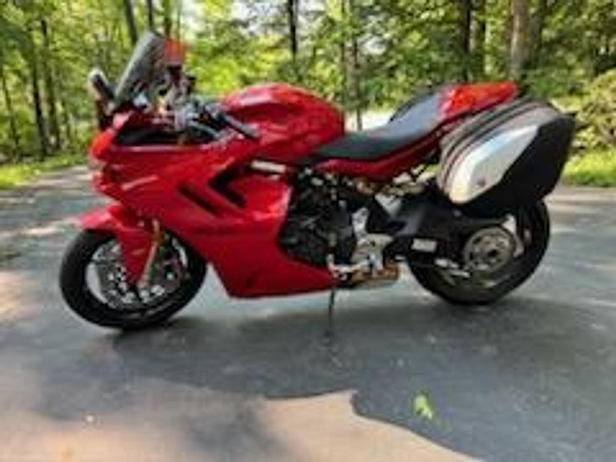 Used 2023 Ducati Supersport 950 S 