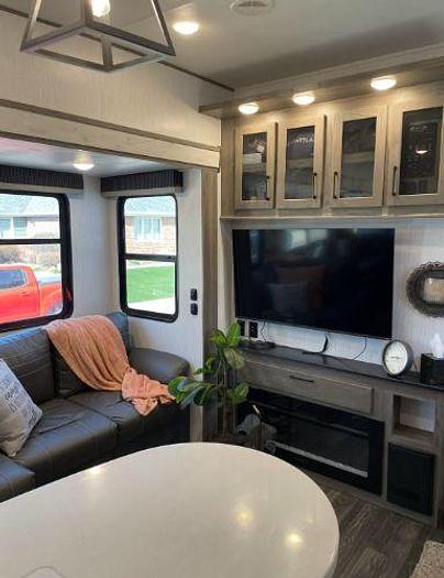 Used 2021 Heartland Elkridge 38RSRT