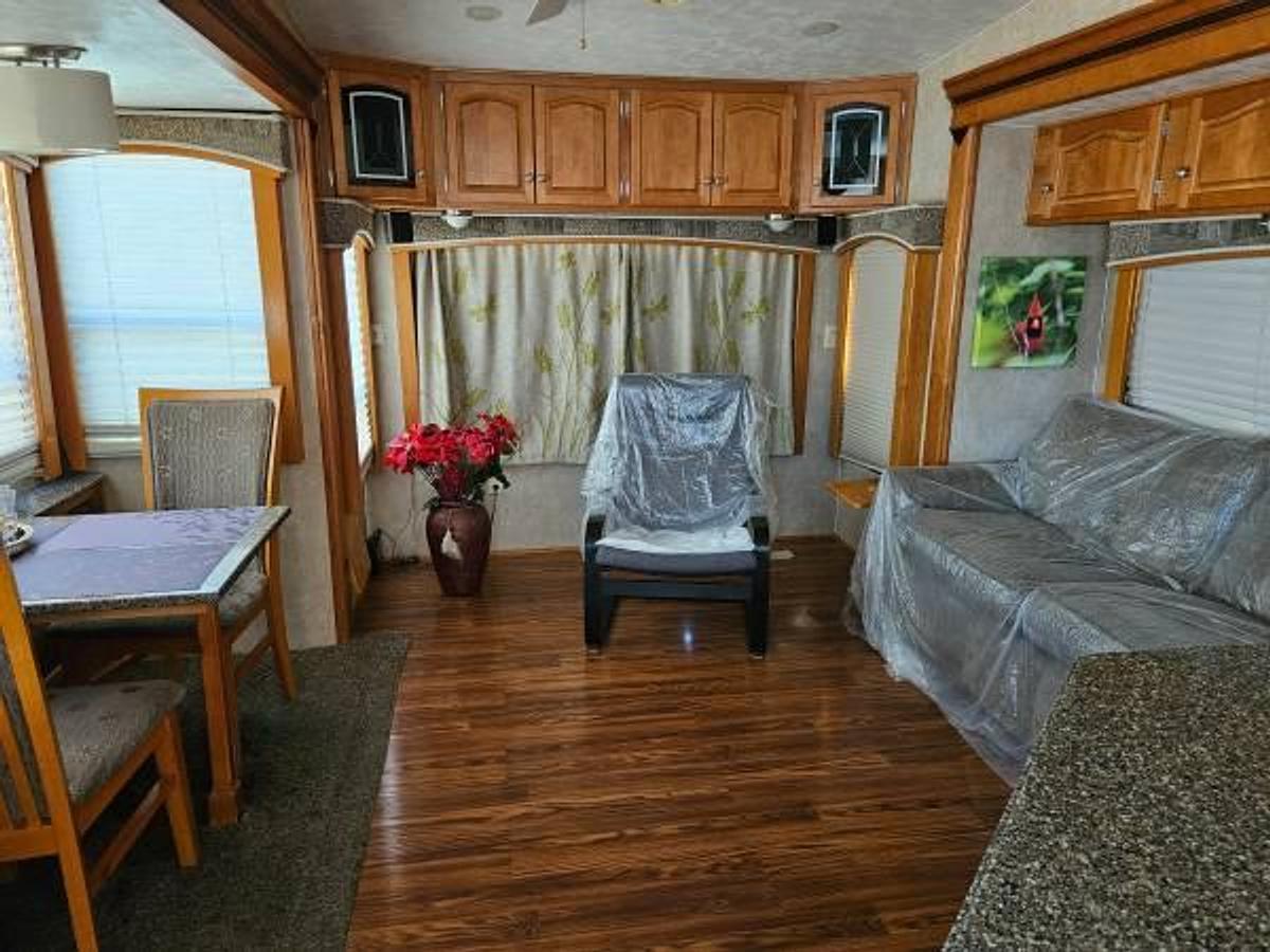 Used 2007 Alpenlite Fifth Wheel Trailer