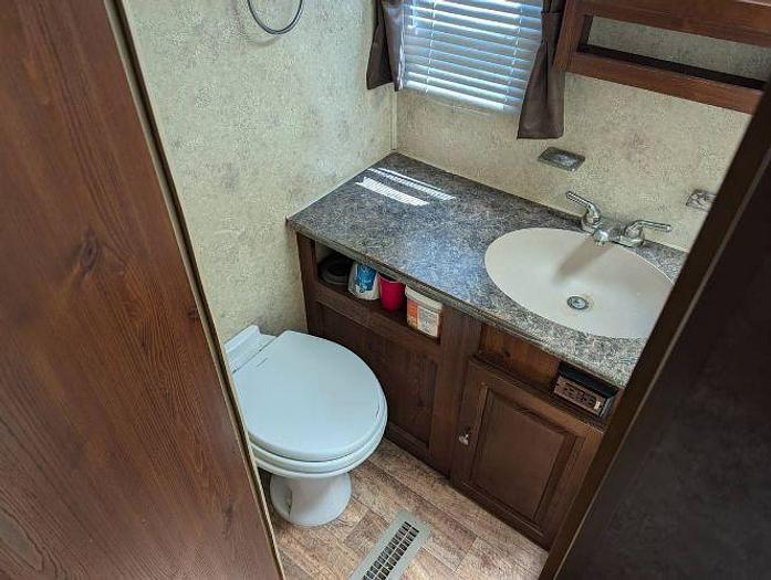 Used 2011 Forest River V Lite 26WRB