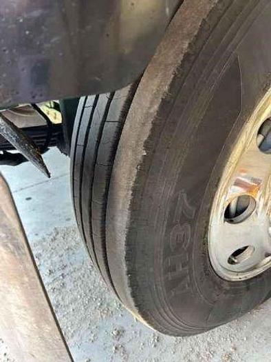 Used 2005 KENWORTH W900L