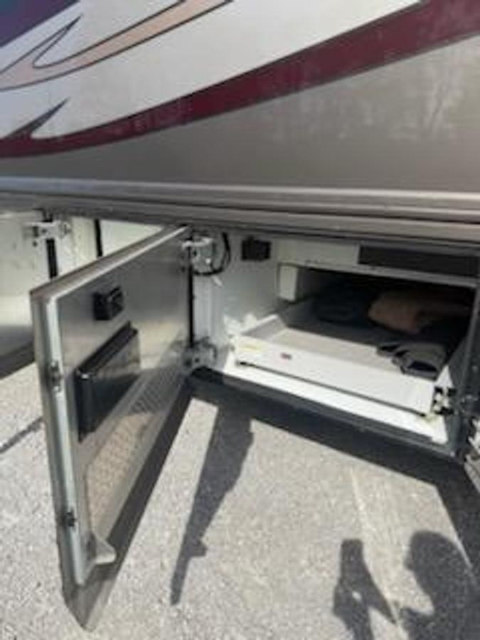 Used 2010 American Coach American Heritage 45bt