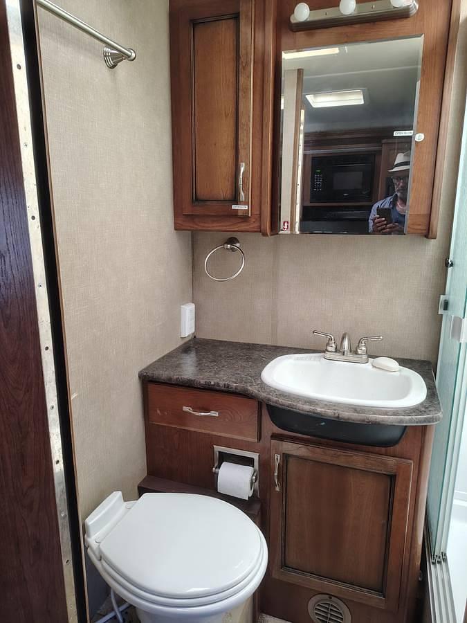 Used 2017 Fleetwood Flair 29T
