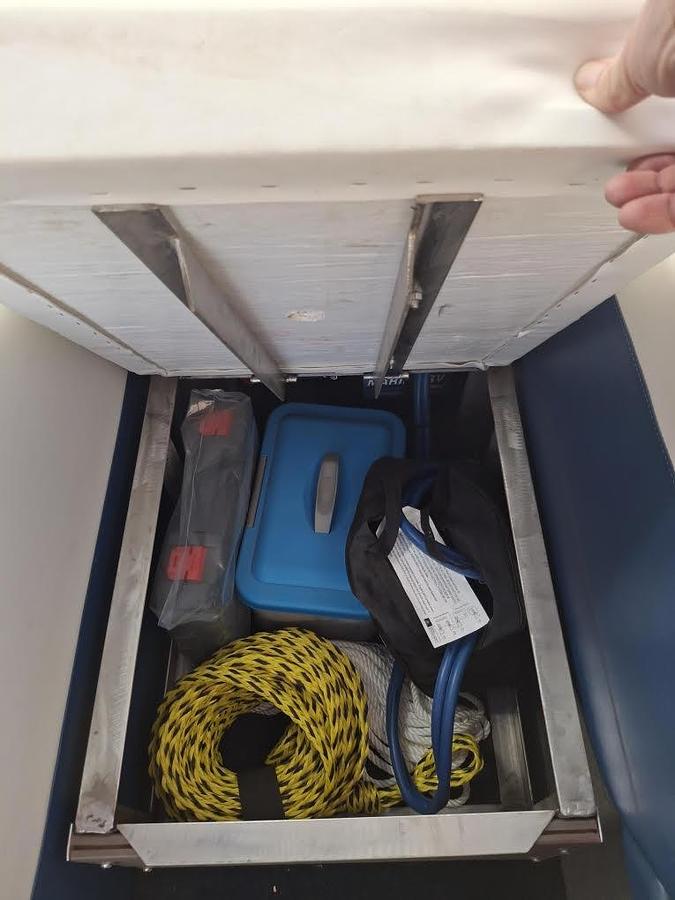 Used 1993 19' Seaswirl Powerboat