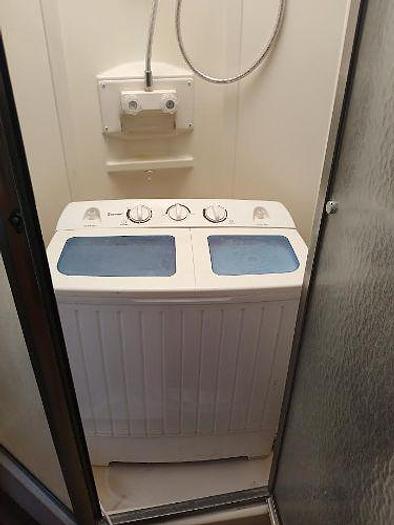 Used 2004 Four Winds Hurricane