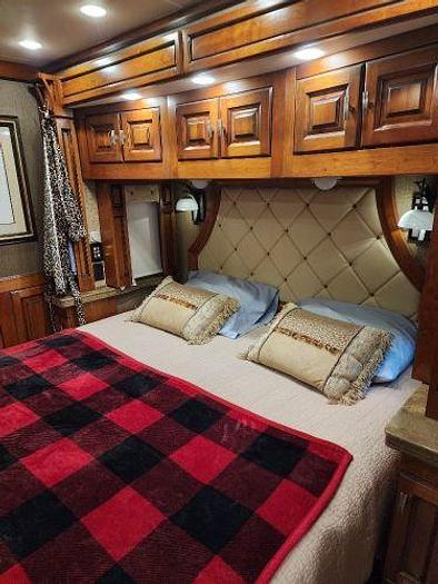 Used 2014 Tiffin Zephyr 45TZ