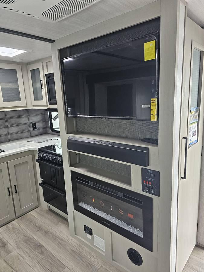 Used 2023 Forest River Salem Hemisphere