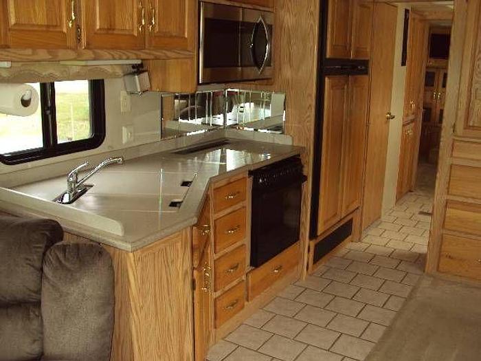 Used 2002 Holiday Rambler Endeavor