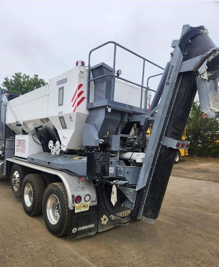 Used 2024 Cemen Tech C60 Volumetric Mixer Truck
