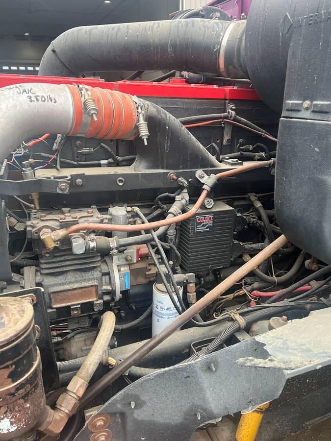 Used 1997 INTERNATIONAL 9400 Sleeper Semi Truck