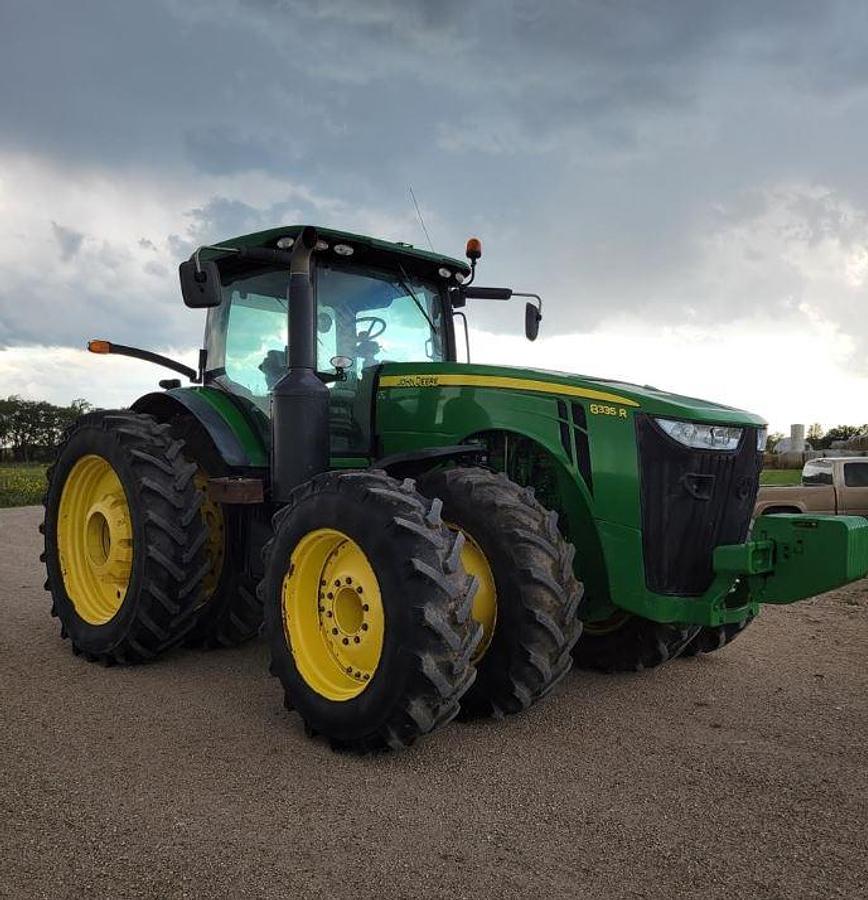 Used 2013 JOHN DEERE 8335R Tractor