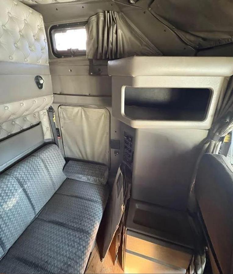 Used 2006 Kenworth W900l