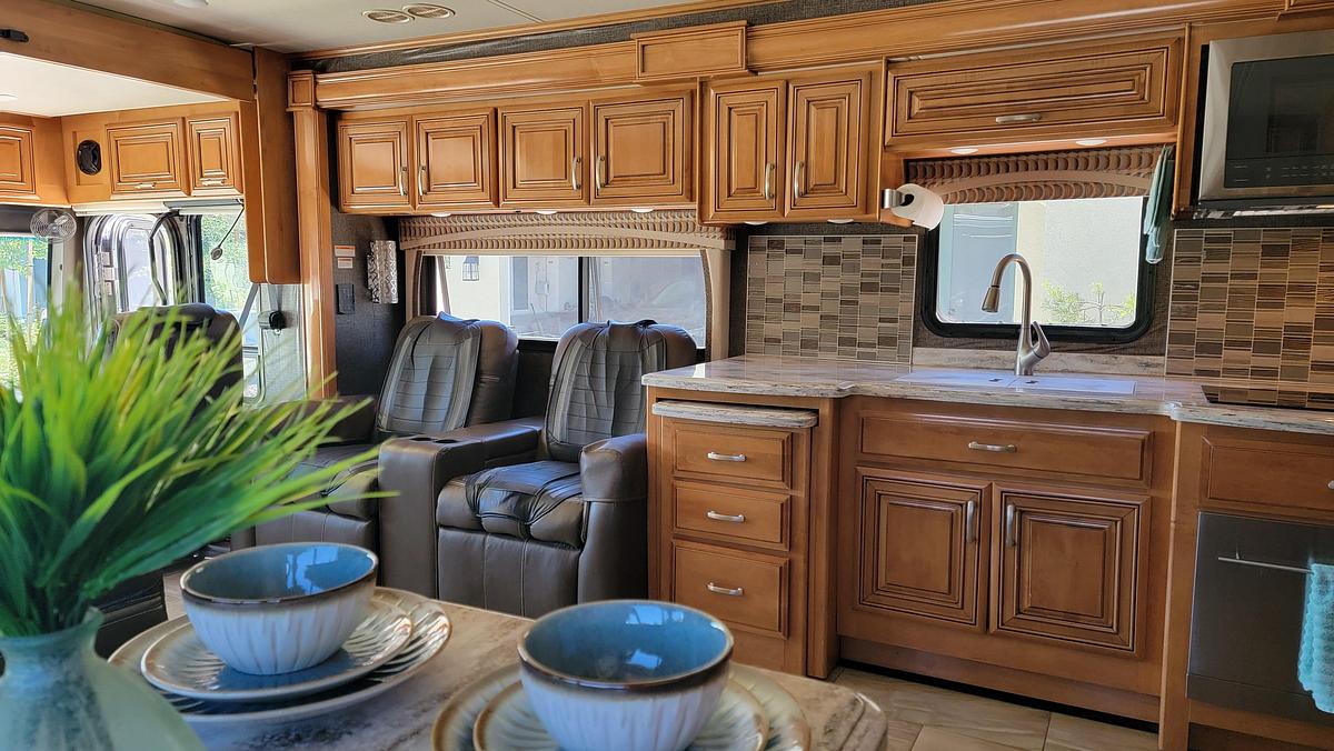 Used 2017 Thor Aria 3901 Class A Motorhome