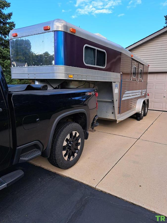 Used 1999 4 Star 2-Horse Trailer