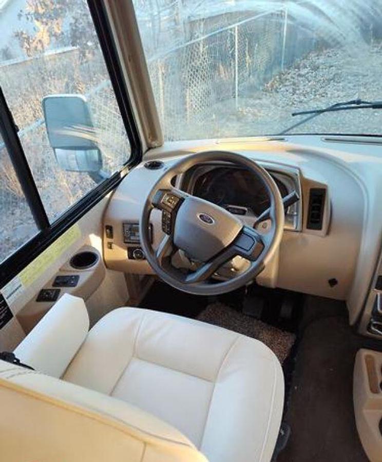 Used 2022 Winnebago Adventurer 29B Class A Motorhome