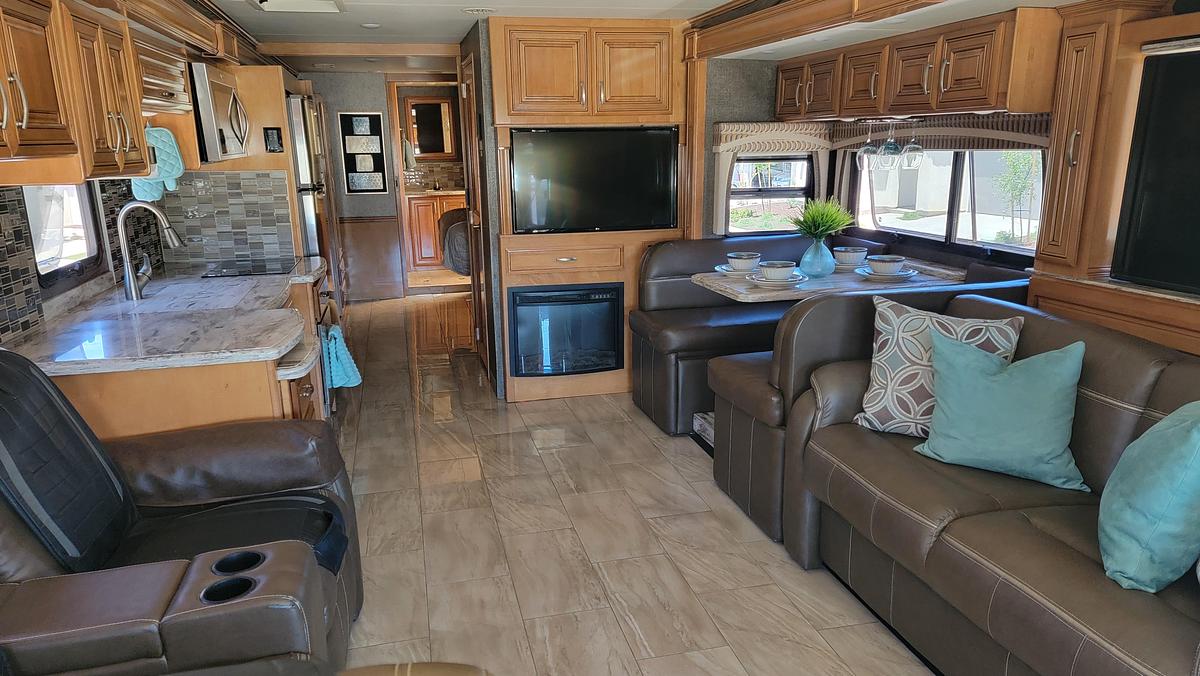 Used 2017 Thor Aria 3901 Class A Motorhome