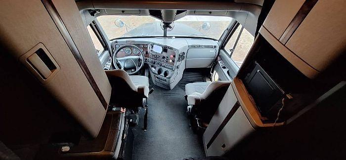 Used 2008 Freightliner Century Signature Series