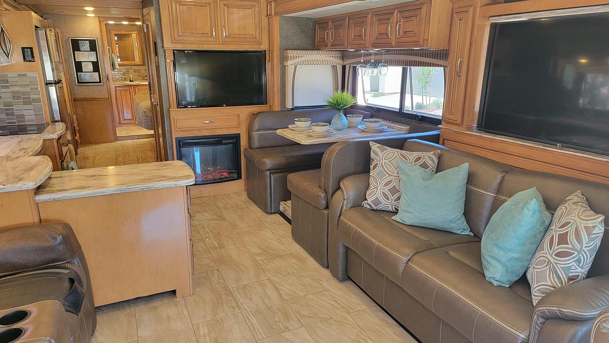 Used 2017 Thor Aria 3901 Class A Motorhome
