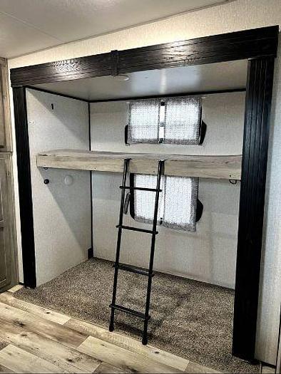 Used 2022 KZ Durango D348BHF