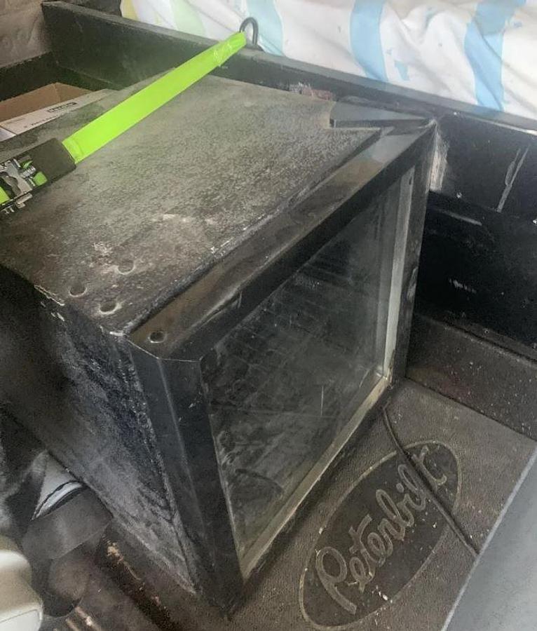 Used 1987 Peterbilt 359 Sleeper Semi Truck