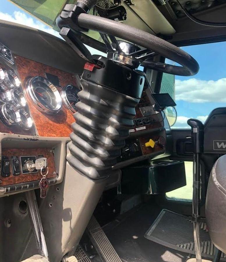 Used 2003 KENWORTH W900L