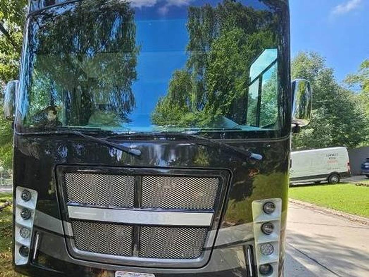 Used 2024 Coachmen Encore 355DS Class A Motorhome